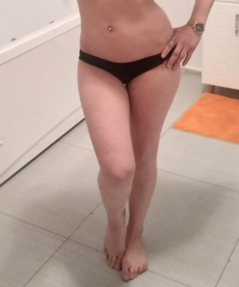 Соблазнительная брюнетка с шикарной фигурой приглашает в гости щедрого и обаятельного мужчину для ярких и страстных встреч. Гарантирую конфиденциальность и удовольствие. 4201, 25 лет